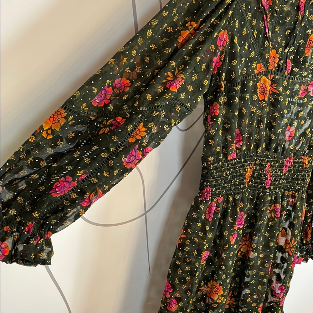 ANGIE- Black Dress with Vibrant Floral Design High Ruffled Neck size M - Picture 5 of 8